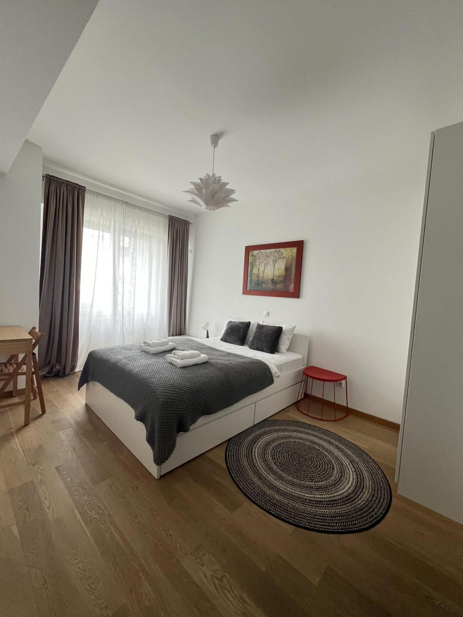 อัพกราวด์ เรสซิเดนซ์ อพาร์ตเมนต์ Aparthotel บูคาเรสต์ ภายนอก รูปภาพ