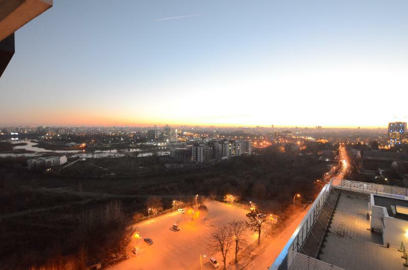 อัพกราวด์ เรสซิเดนซ์ อพาร์ตเมนต์ Aparthotel บูคาเรสต์ ภายนอก รูปภาพ